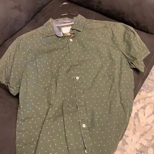 Short sleeve button shirt